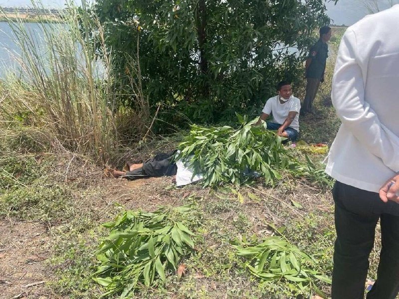 雷西郊区胜利纪念碑附近发生一起外籍劳工自杀事件