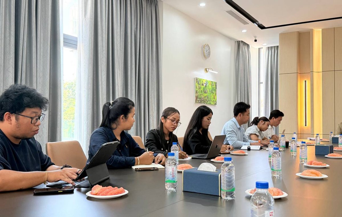 洪玛尼主持柬埔寨青年联合会会议 部署近期工作方向
