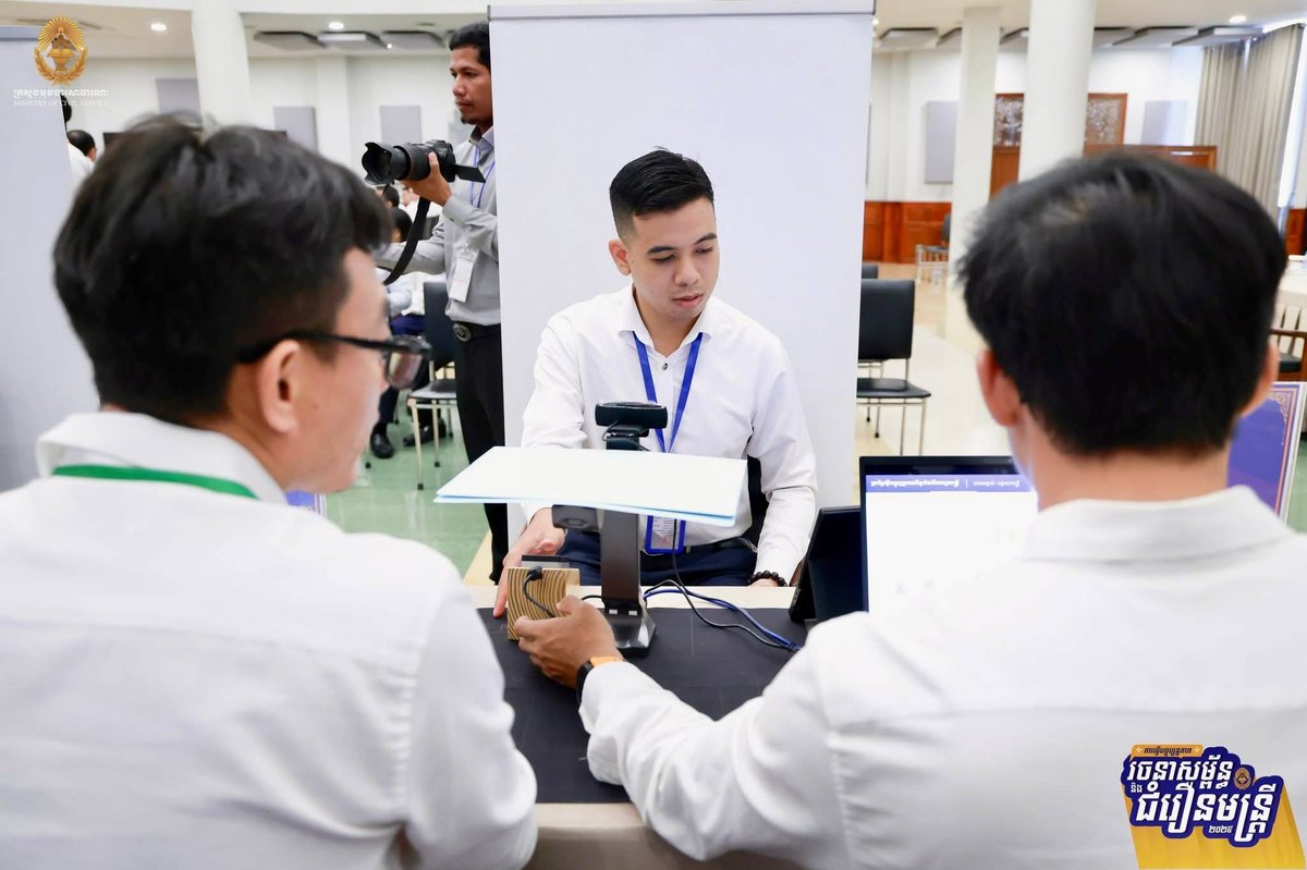 洪玛尼督导外交部公务员普查 旨在更新数据确保人员真实性