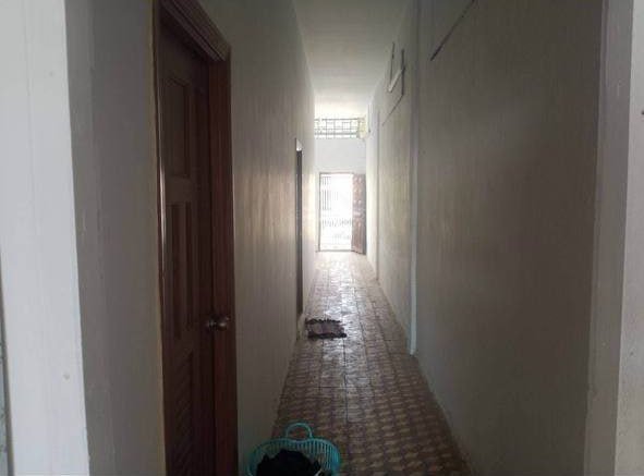 BKK区域临街商铺招租,土地面积4x27米,建筑面积4x19米,含3房4卫
