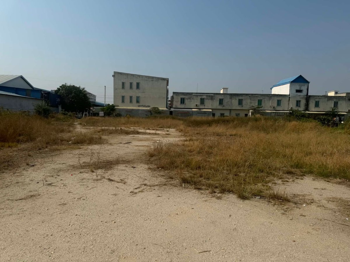 菩森芷区宗周分区3000平米土地出售 紧邻工厂住宅区 $200/平米
