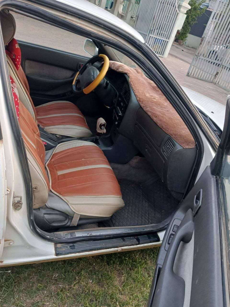丰田Camry 1995年款转让 售价$2300 车况良好手续齐全