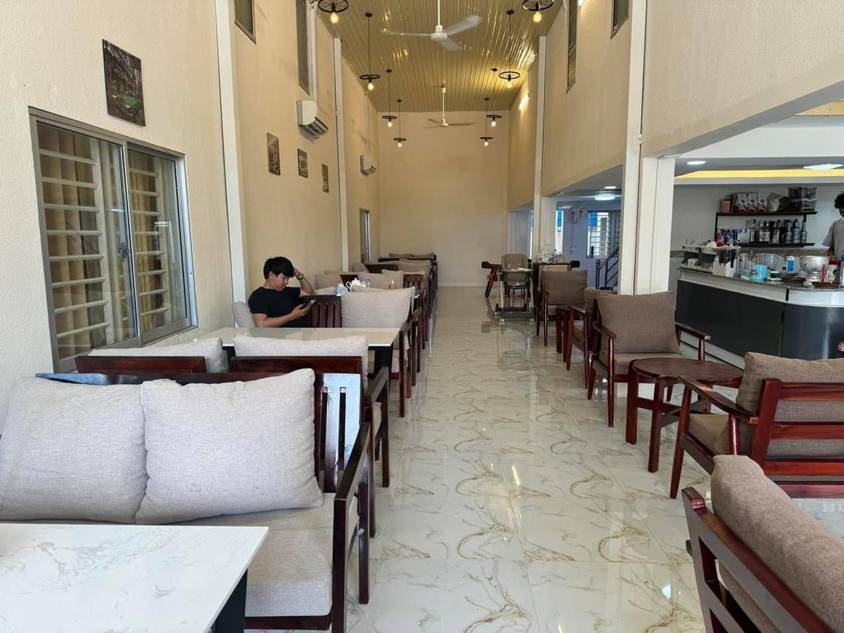 金边甘布新世界小区两联排别墅出售,附带空地可加建一栋