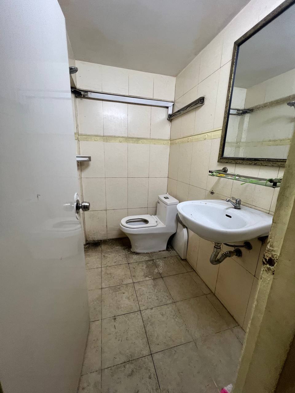 堆谷区排屋出租,土地面积5x20米,房屋面积5x16米