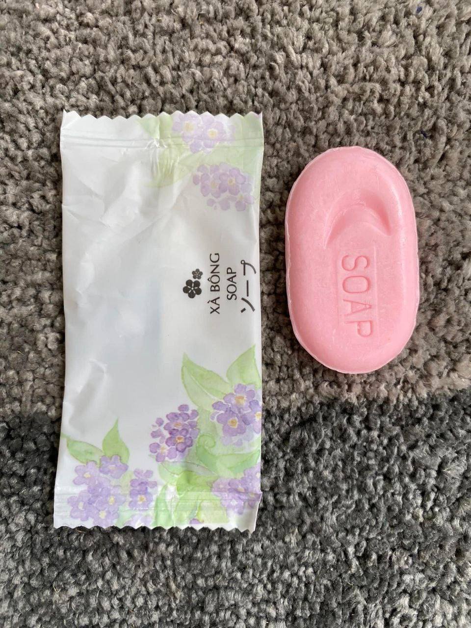 提供各类酒店清洁用品及洗涤剂,支持批发与零售业务,可根据客户需求定制供应,适用于