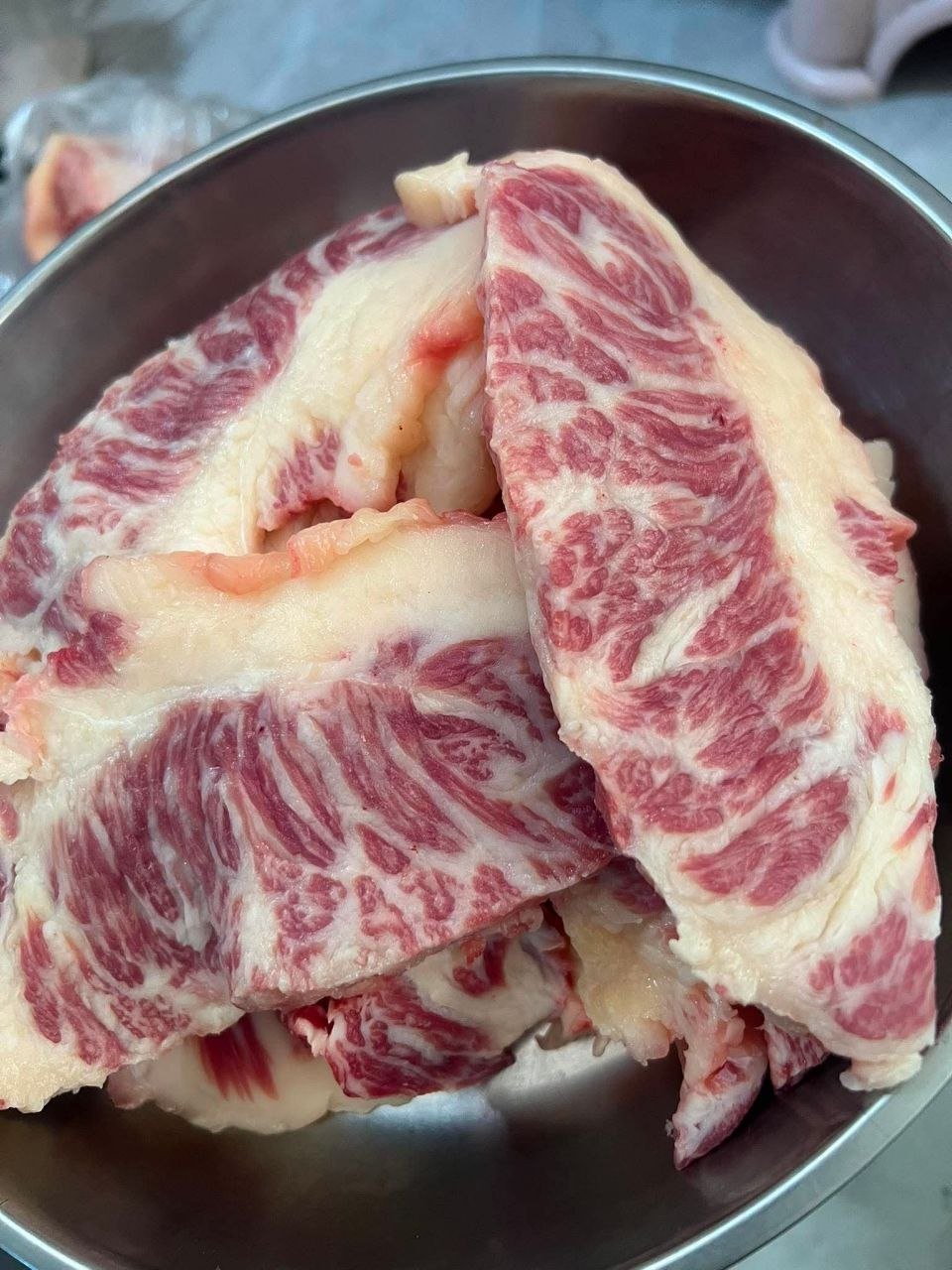 金边本地优质带脂牛肉供应 鲜肉5.8万瑞尔起 适合烧烤