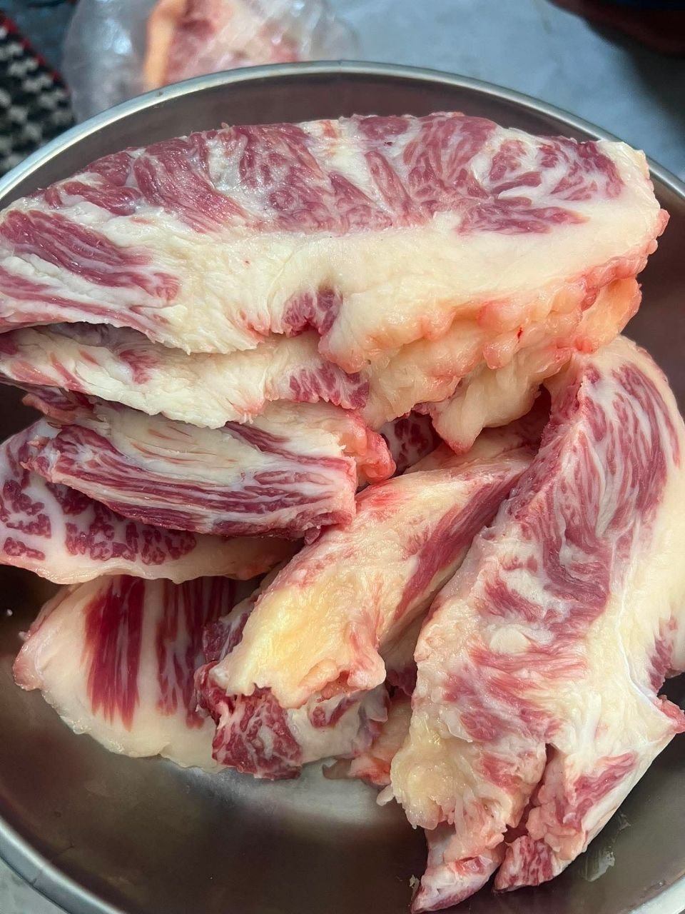 金边本地优质带脂牛肉供应 鲜肉5.8万瑞尔起 适合烧烤