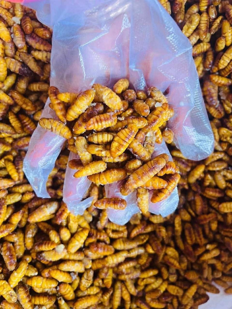 供应冷冻鱼类食材,适合煎炸烹饪,可添加调料制作成特色下酒菜
