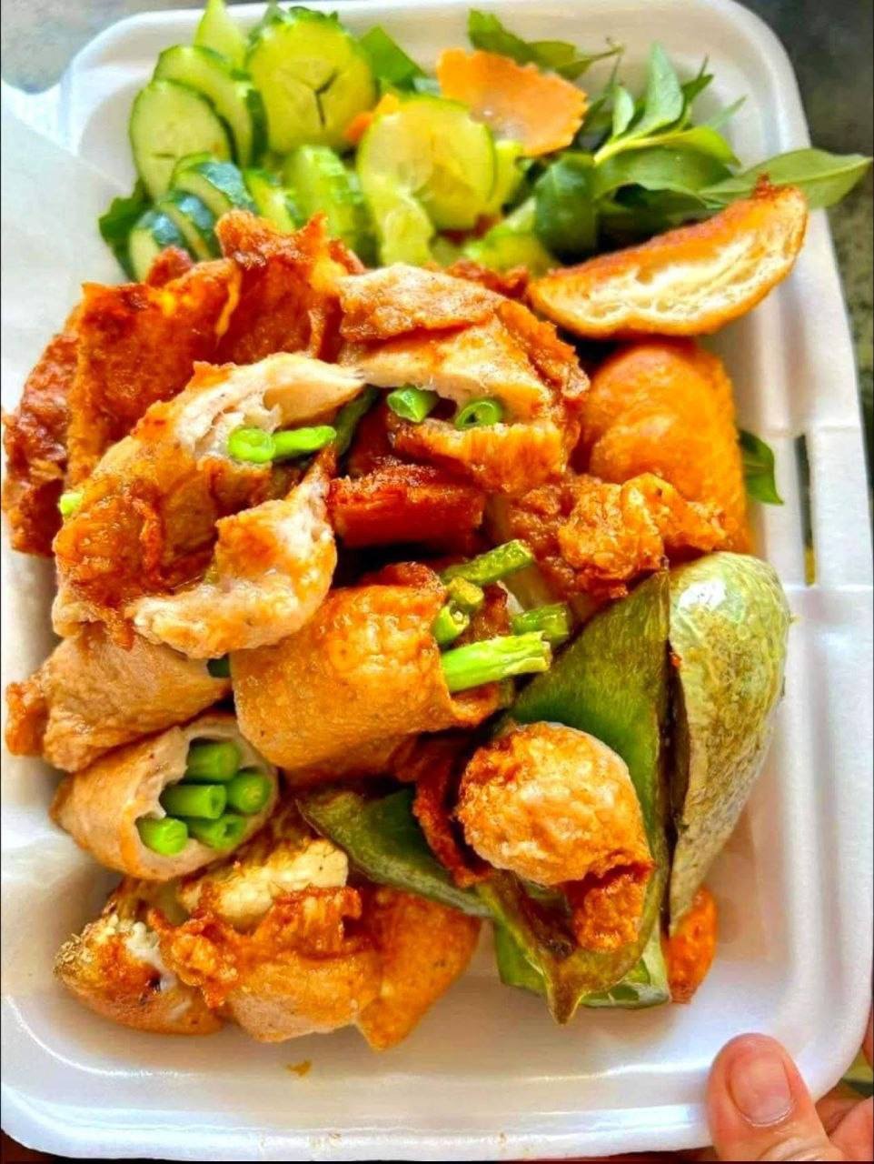 金边现炸蔬菜肉丸上线 每盒10000瑞尔 仅限线上预订