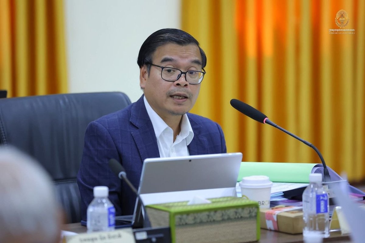 洪玛尼主持公共服务评估会议 聚焦教育与医疗领域