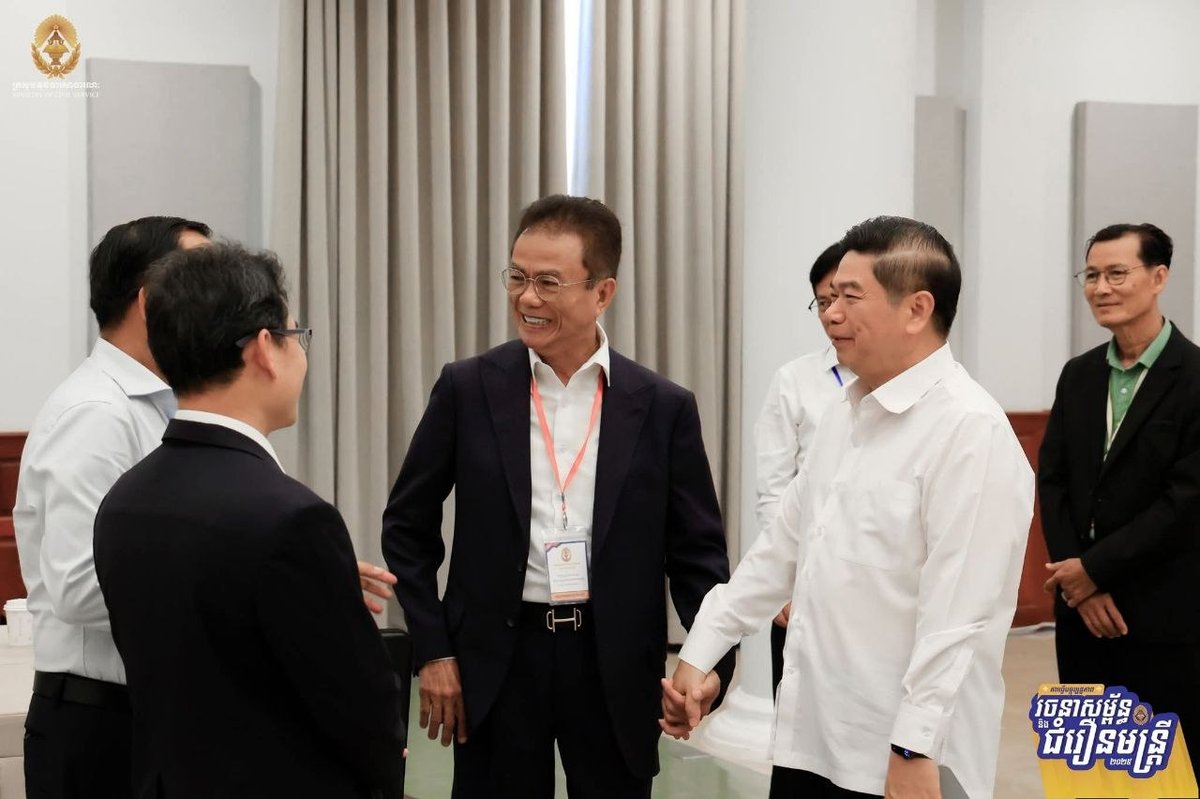 外交部启动公务员生物识别普查 洪玛尼部署全国行政改革