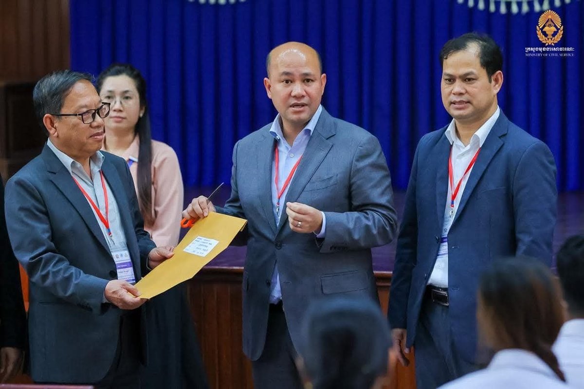 边境事务国务秘书处公务员招录开考 洪玛尼主持开幕