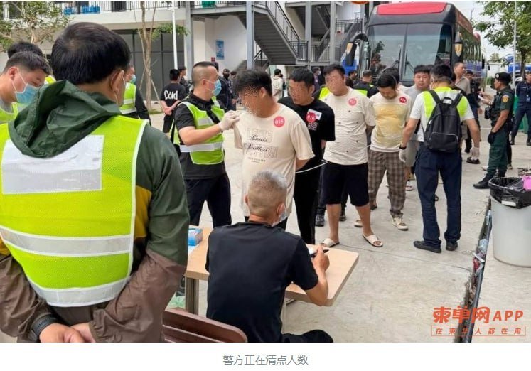柬埔寨移民总局遣返165名涉诈人员 经德崇国际机场离境