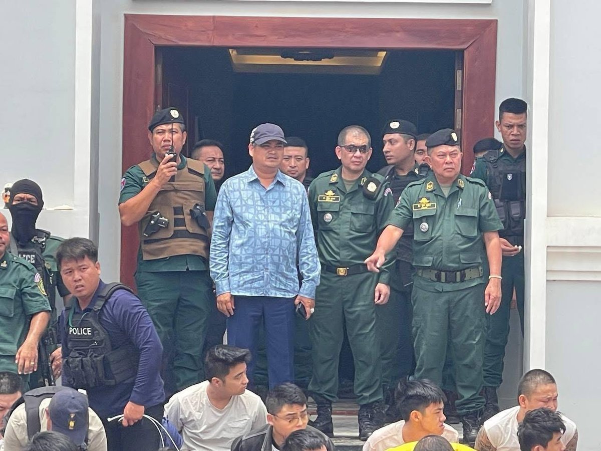 波贝市郊区别墅突遭警方突袭 数百人被捕并查获武器