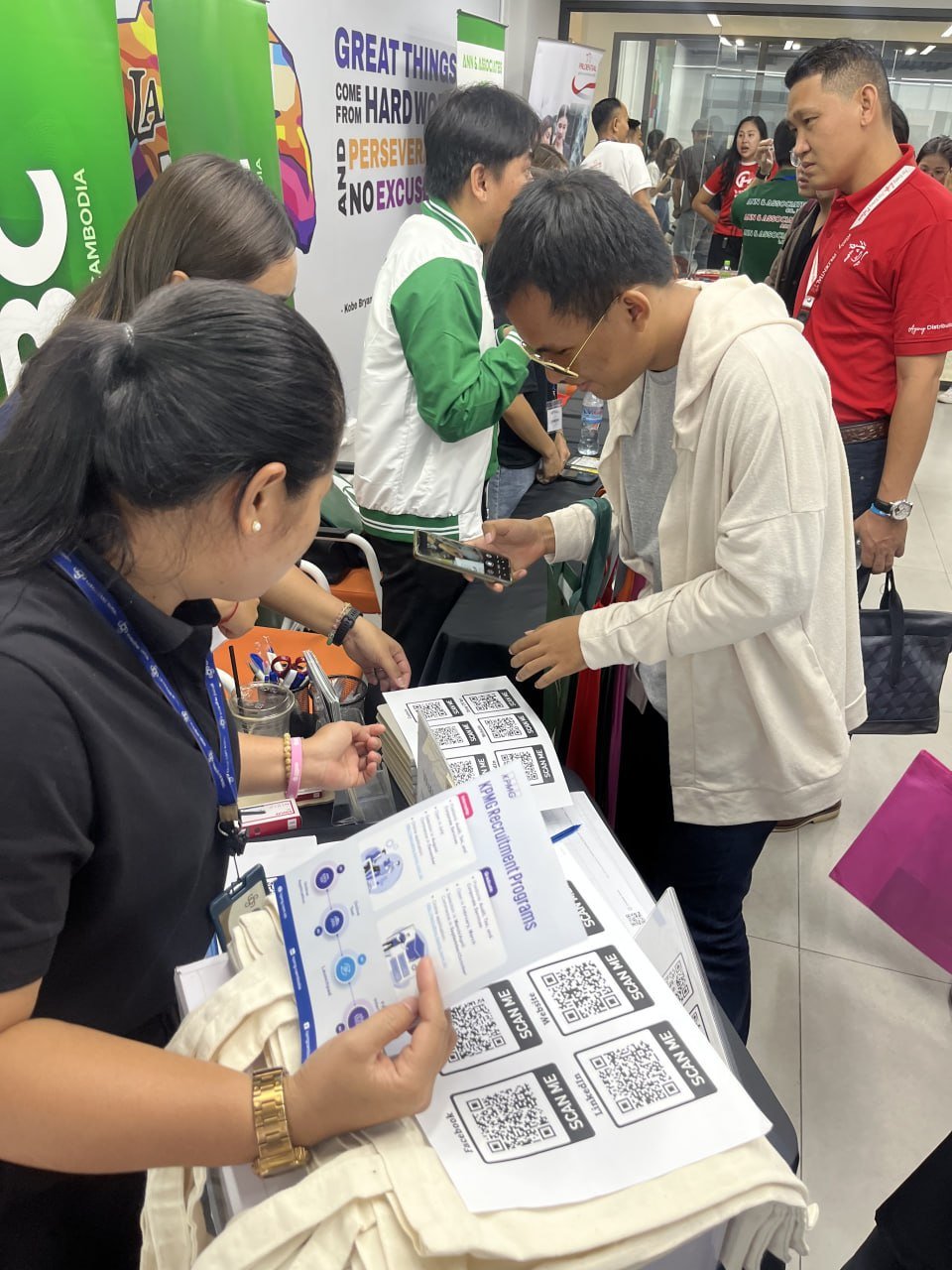 中租皇家租赁现场招聘会圆满落幕 吸引众多人才参与