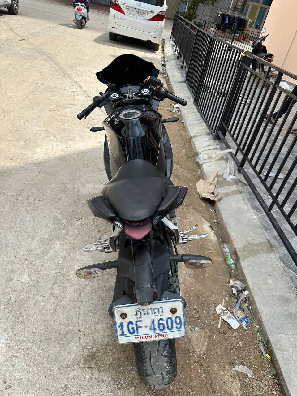 波贝急售KR EXIVR 250cc摩托车 仅售$550手续齐全