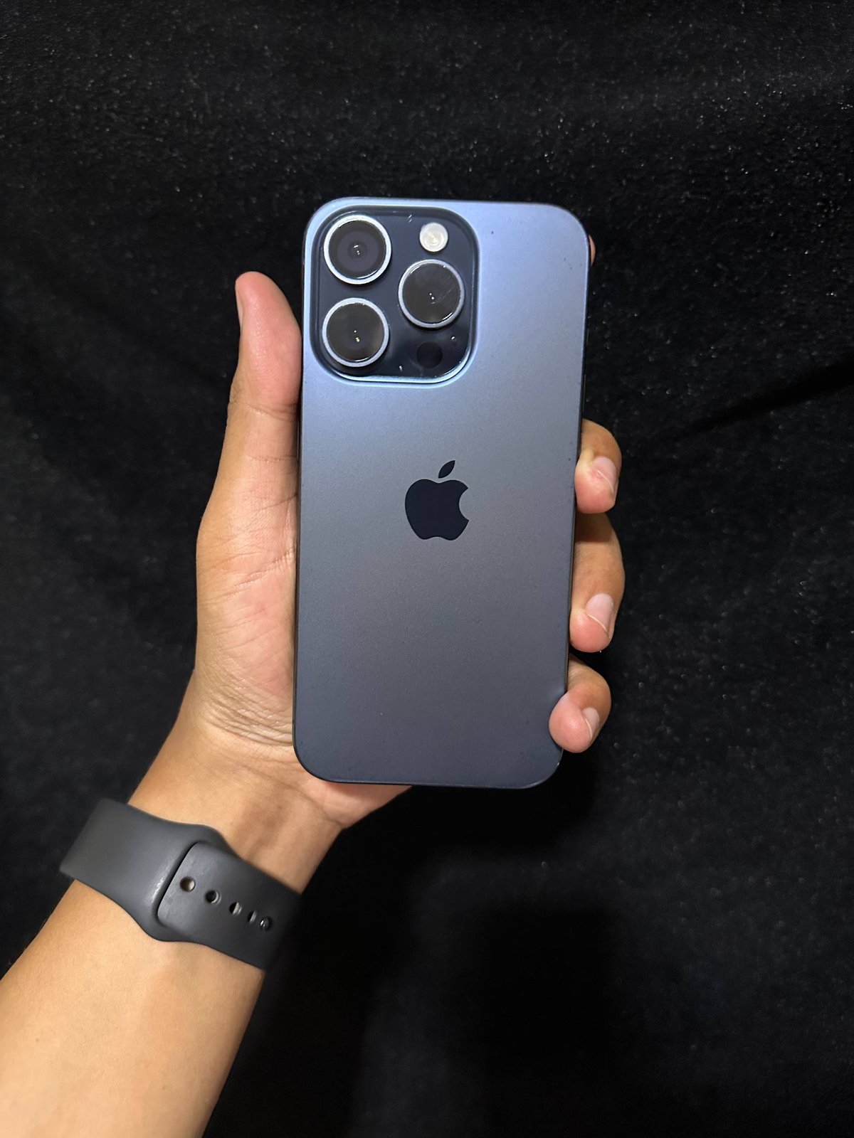 iPhone 15 Pro 128G转让 98成新 售价$5
