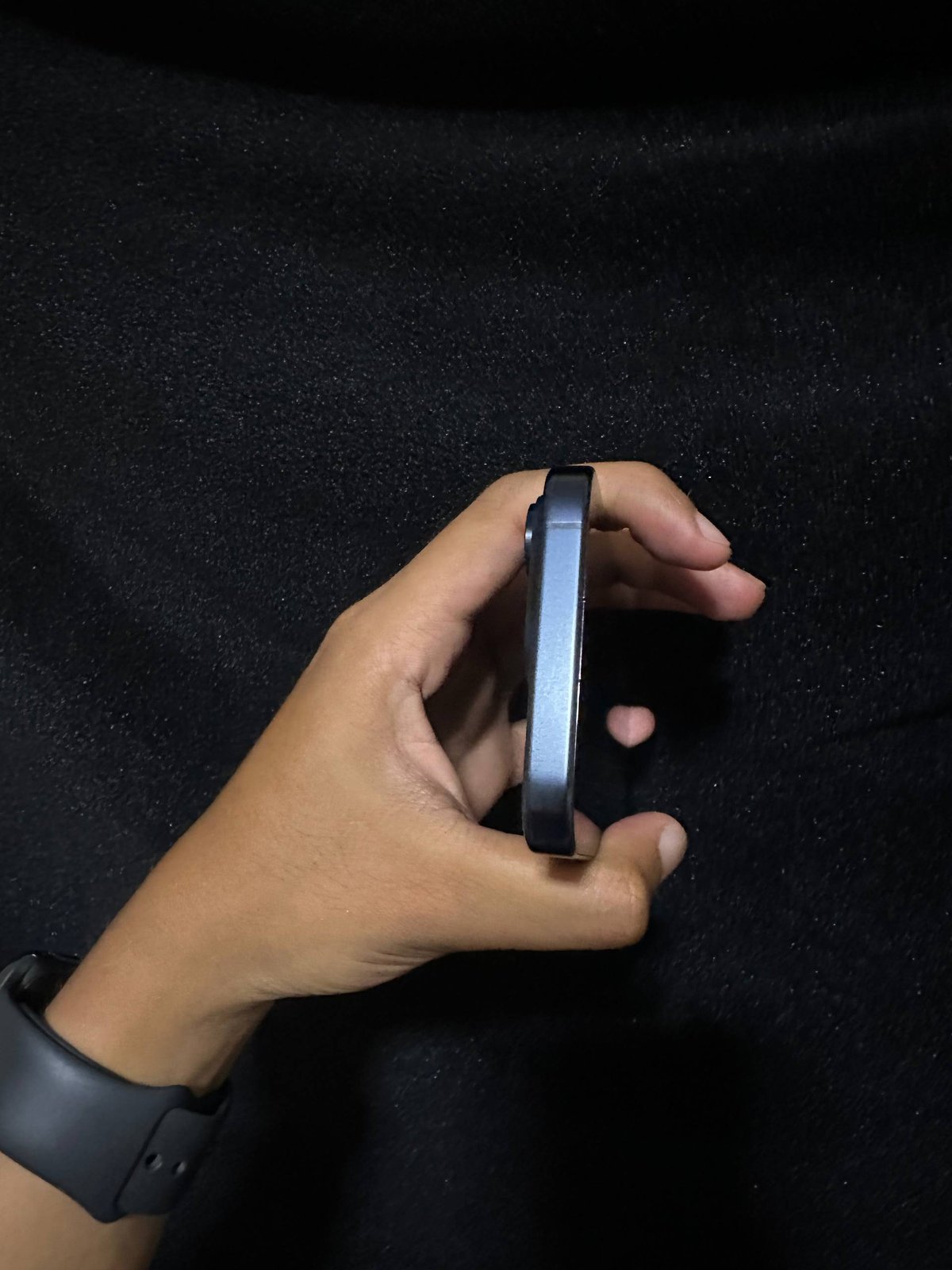 iPhone 15 Pro 128G转让 98成新 售价$5