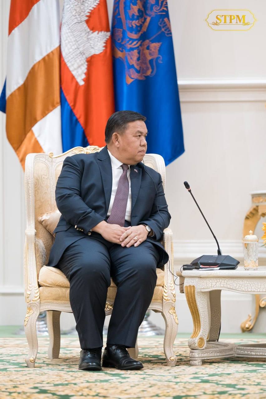 洪玛奈会见老挝驻柬大使 探讨双边经贸与合作事宜