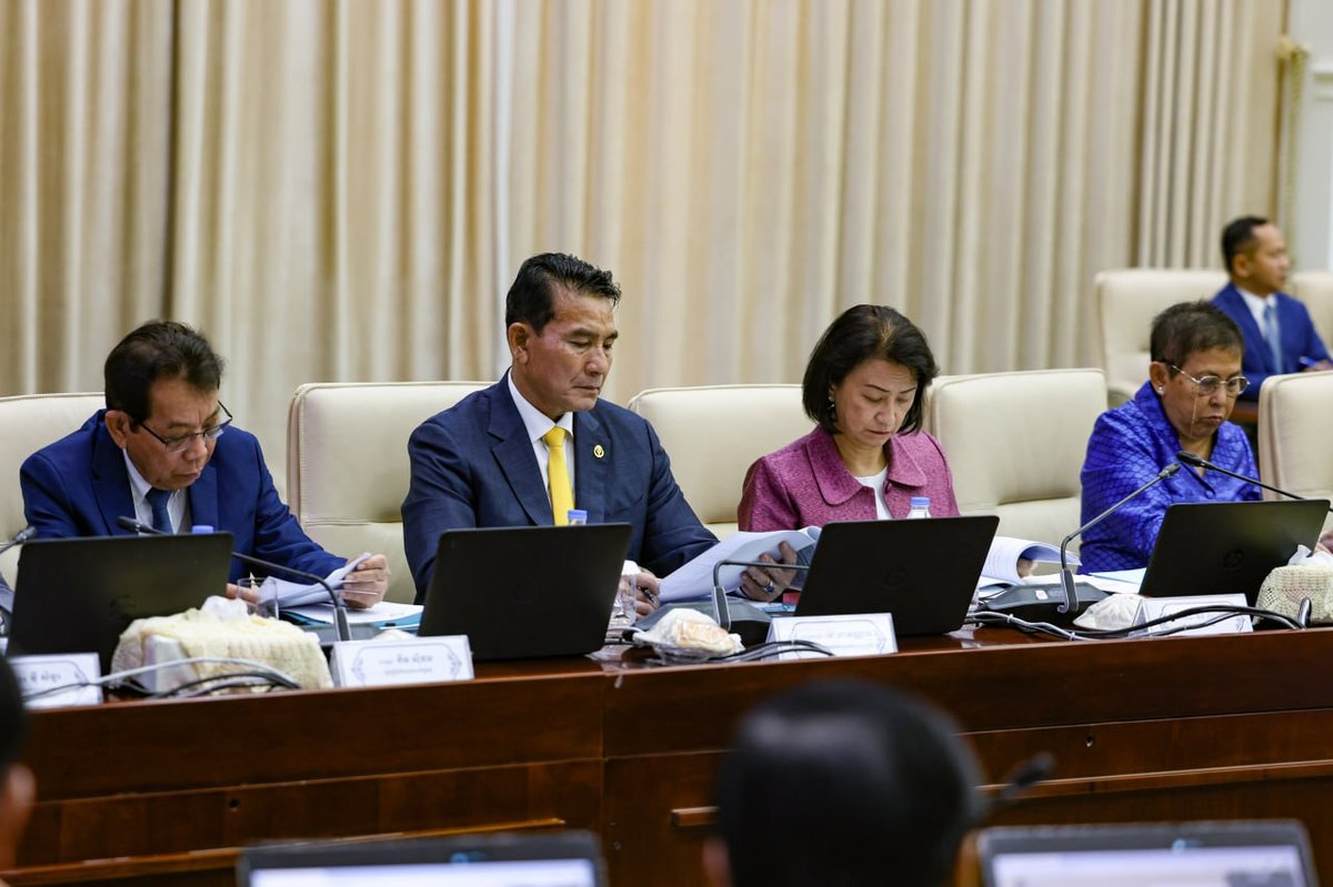 洪玛奈主持内阁全会 审议五角战略及道路法修正案