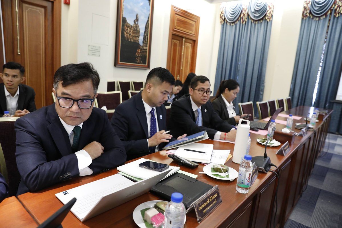 柬埔寨商务部与司法部召开会议 讨论律师法修订草案