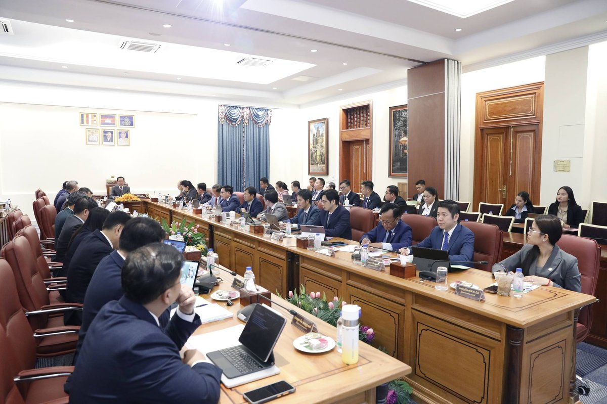 柬埔寨商务部与司法部召开会议 讨论律师法修订草案