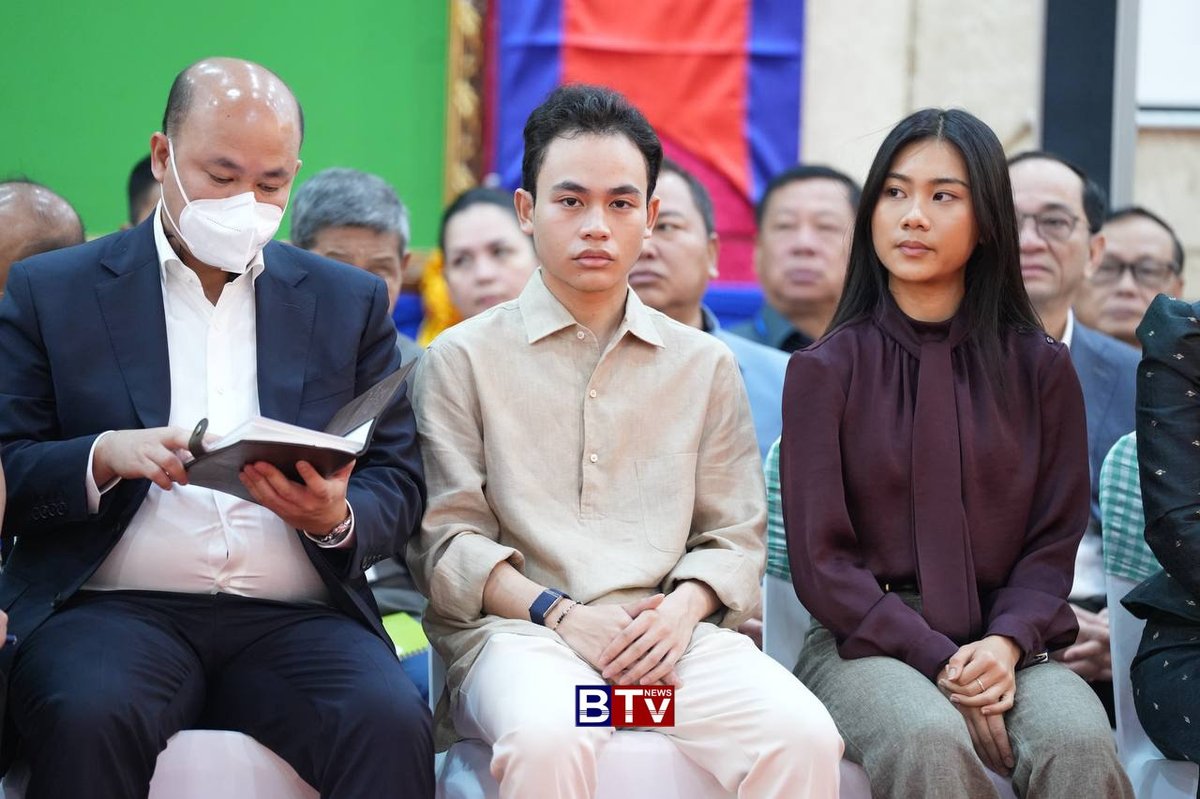洪森视察贡布与白马 调研地方行政与民生建设
