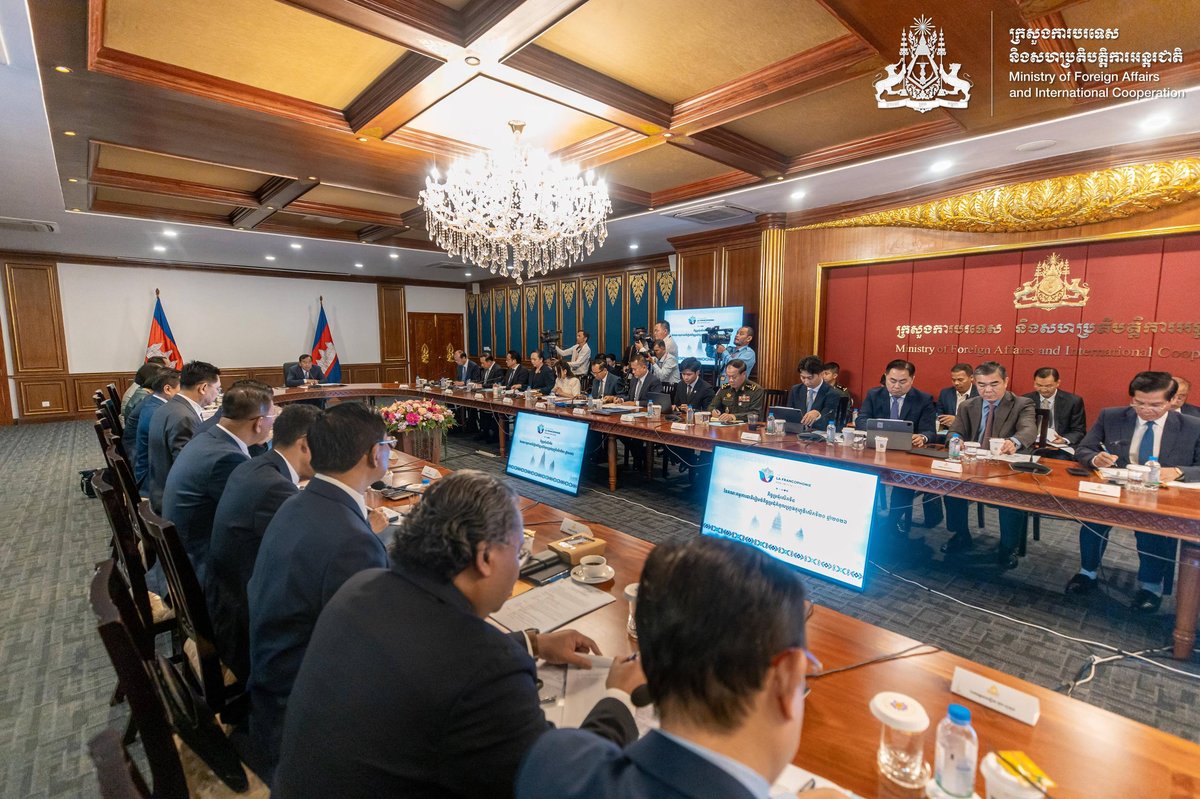 柬埔寨外交部召开第20届法语国家峰会筹备会议，由布拉索昆主持