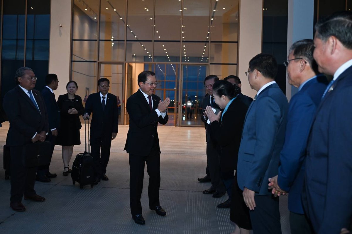 柬埔寨代表团赴瑞士参加第79届世界卫生大会