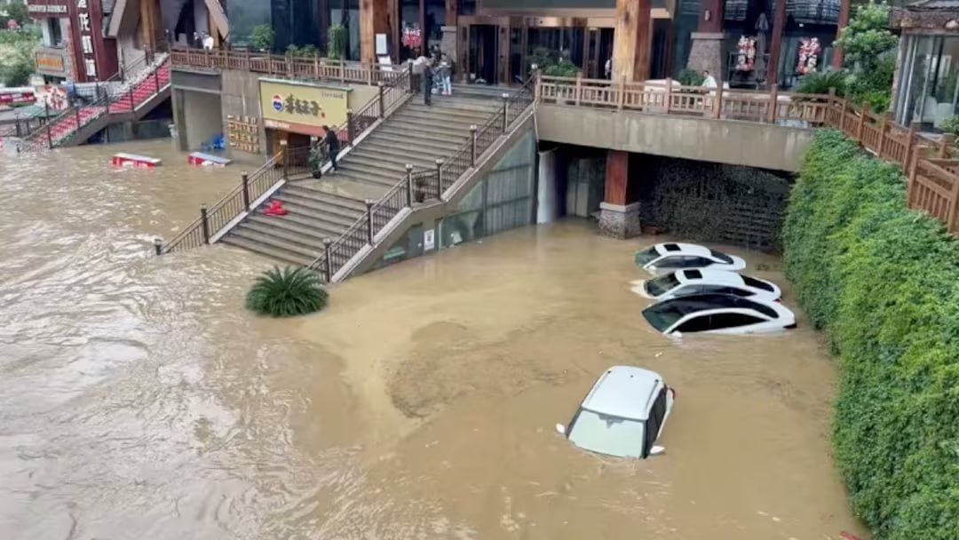 中国南方及中部地区强降雨引发洪灾 死亡人数超20人