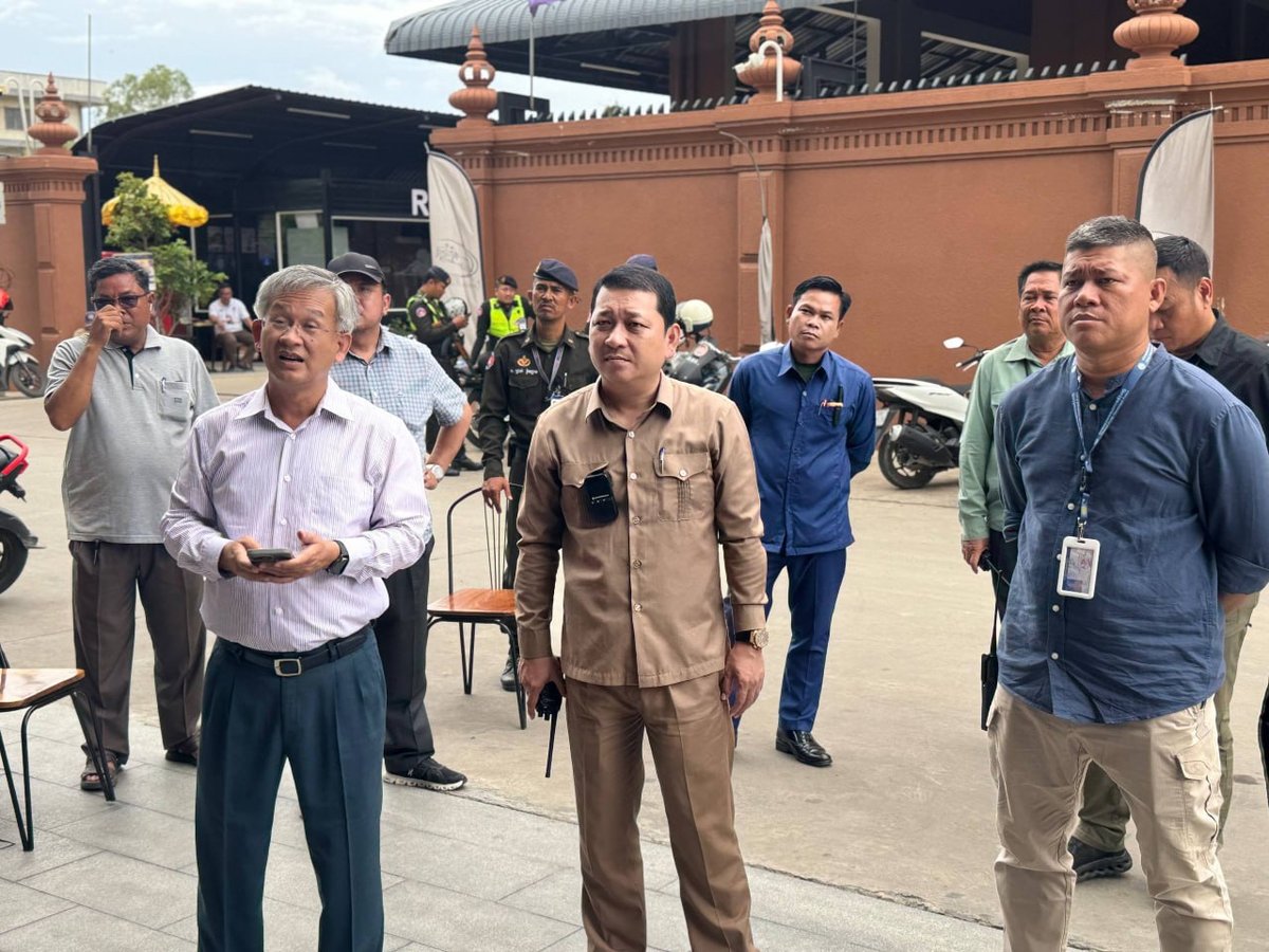 柬埔寨警方突击三处窝点 逮捕18名涉诈及非法居留外籍人员
