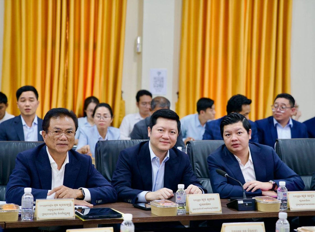 洪玛尼主持公共行政改革会议 重点推进政府机构效能提升