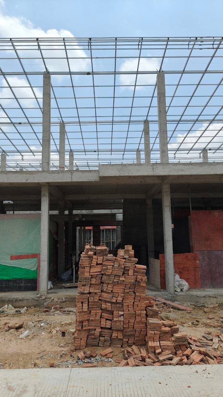国土规划和建设部安置3户危房居民 迁入新小区