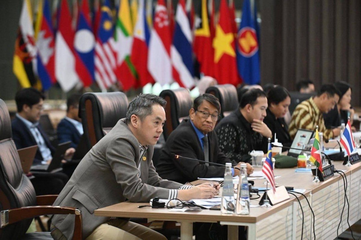 柬埔寨要求泰国拆除边境障碍物 恢复居民土地使用权