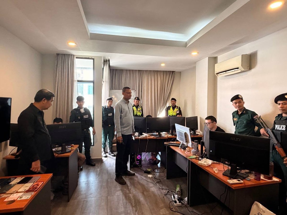 金邊警方突襲兩區網詐窩點 逮捕61名外籍嫌疑人