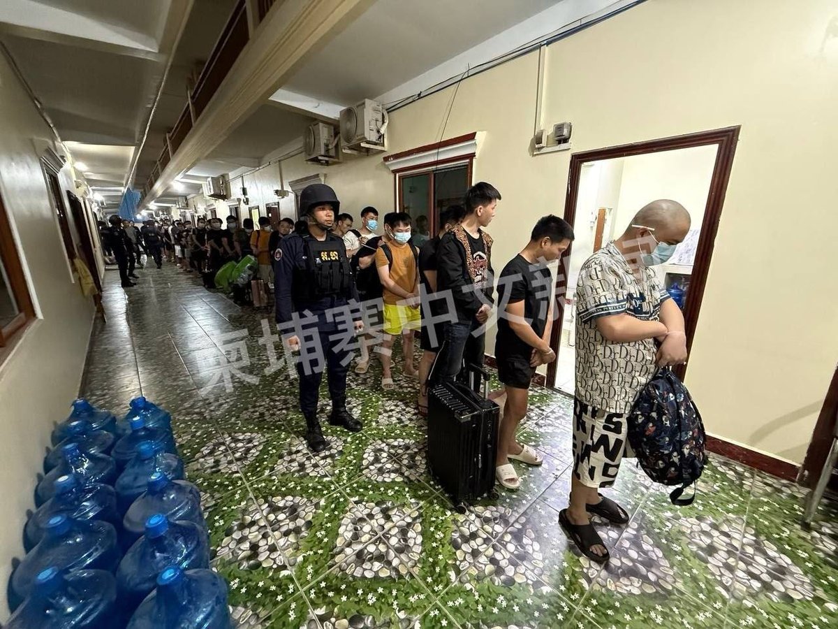 巴域市破获网络诈骗窝点 逮捕45名嫌疑人