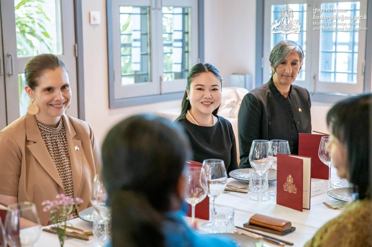 柬埔寨政府表态愿与美国新任大使深化双边关系