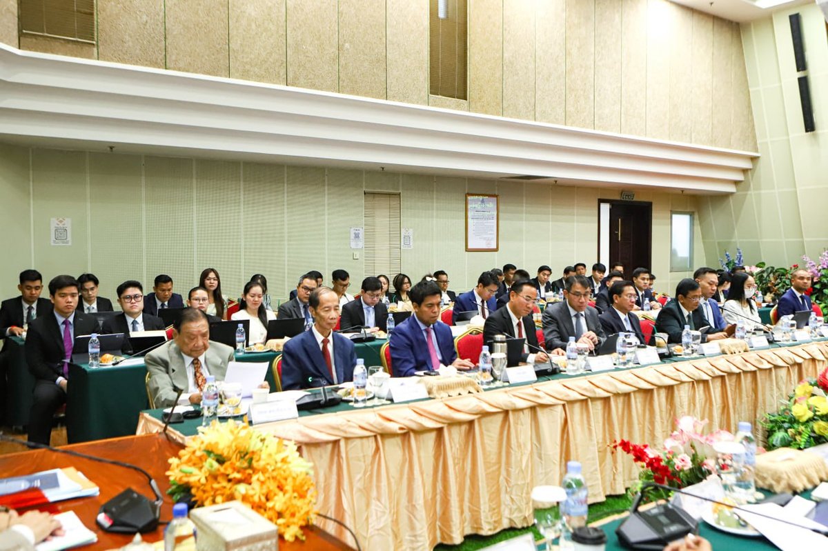 翁赛维索副总理主持行政法研讨会 推动行政体系规范化