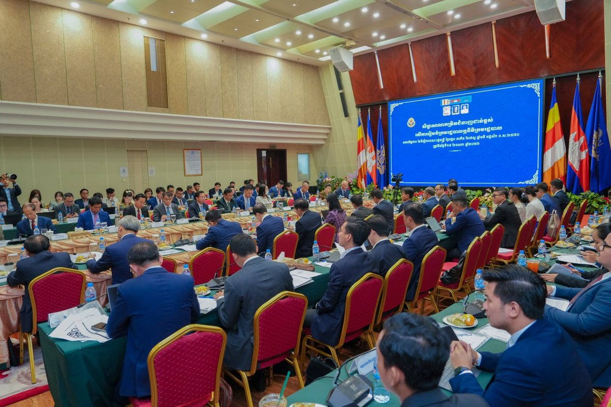 翁赛维索副总理主持行政法研讨会 推动行政体系规范化