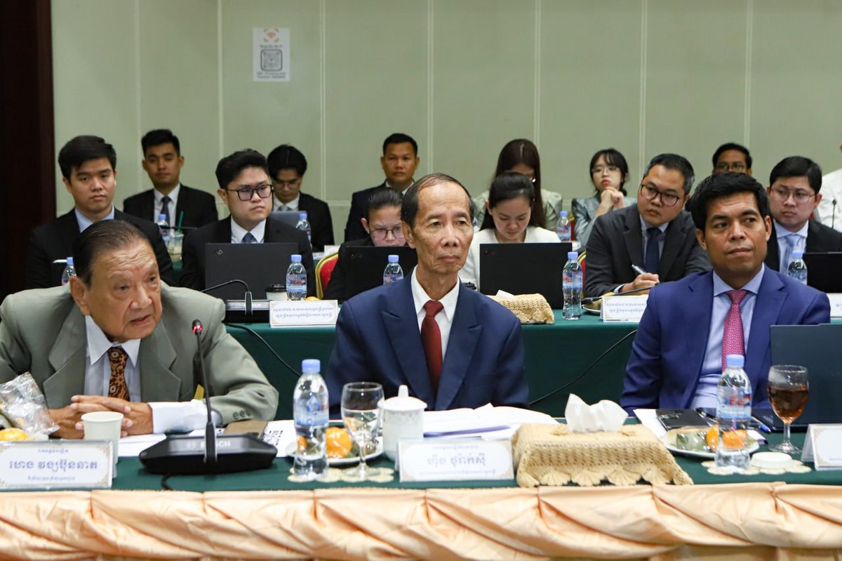 翁赛维索副总理主持行政法研讨会 推动行政体系规范化