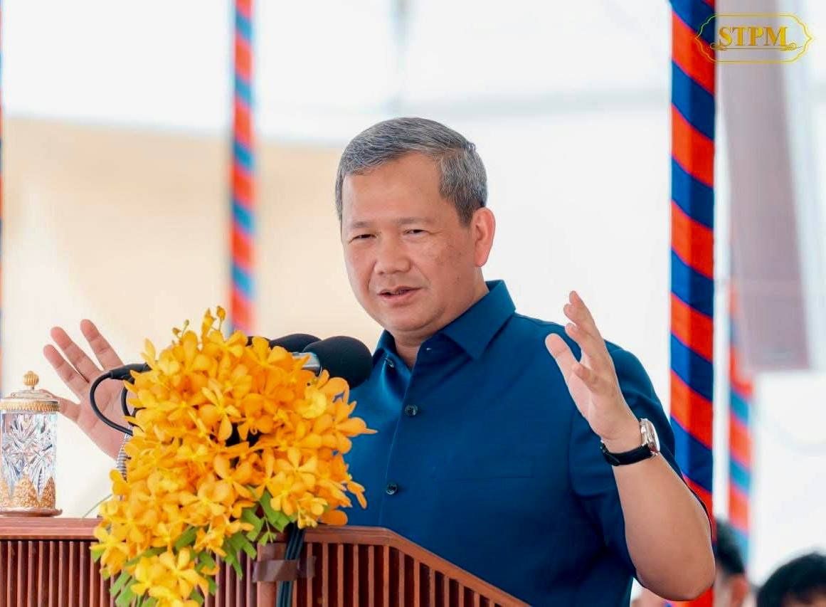 洪玛奈出席西哈努克自治港五一活动 强调港口基建投资