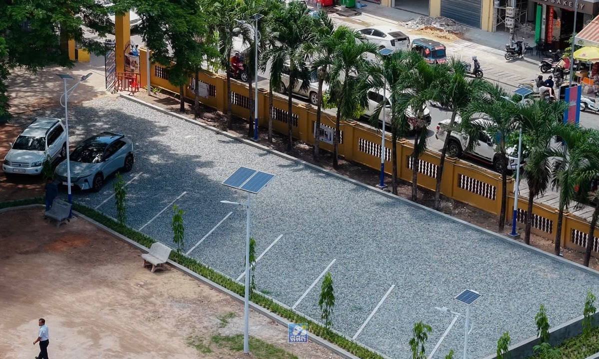 西港政府工作组视察西港市场小学 重点改善校园基础设施