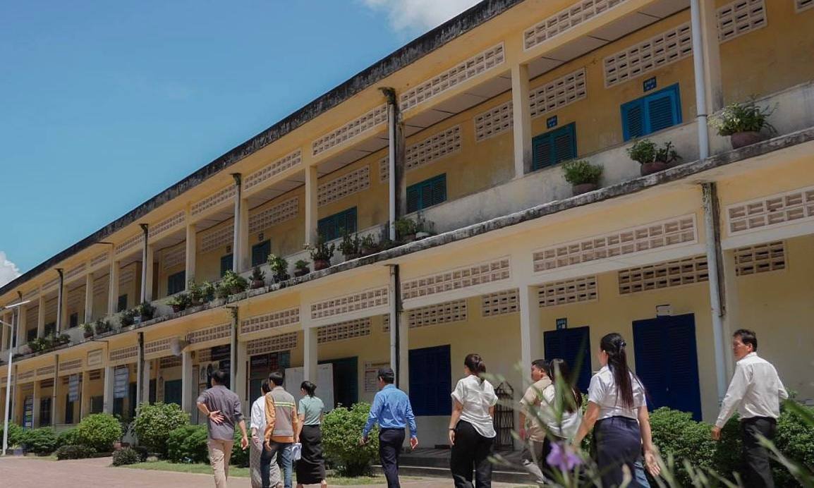 西港政府工作组视察西港市场小学 重点改善校园基础设施