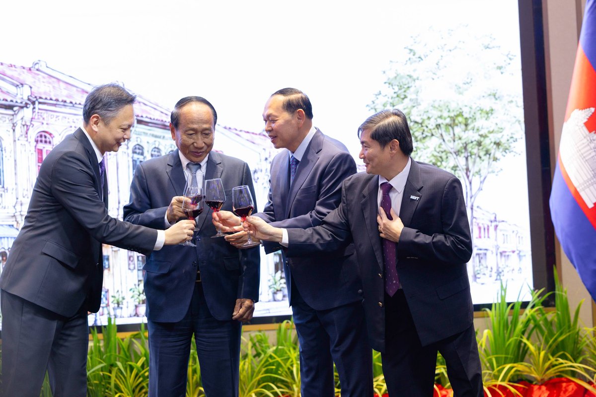 劳工部部长兴索出席新加坡合作项目领导晚宴 强化双边关系