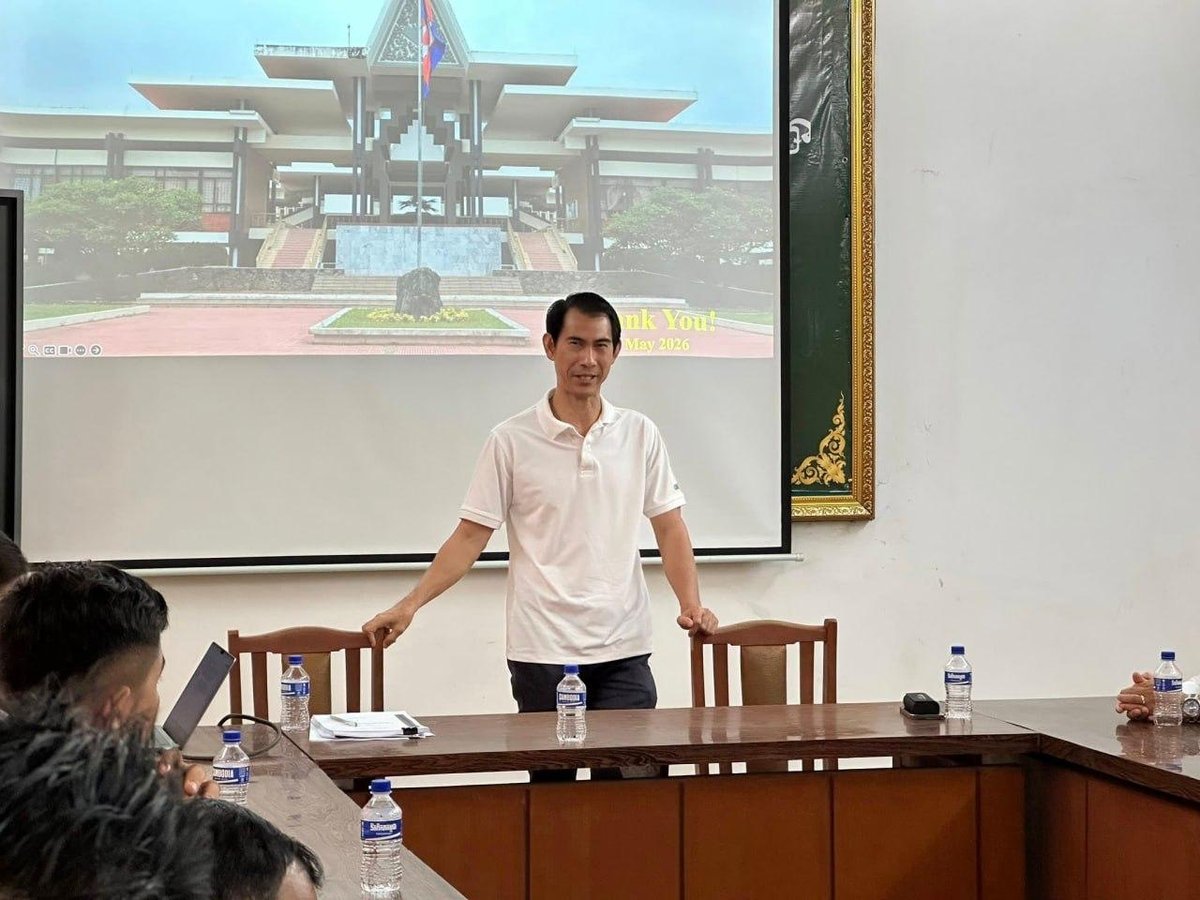 皇家金边大学社会科学与人文学院于5月2日上午举办高棉学博士项目第三届新生迎新会