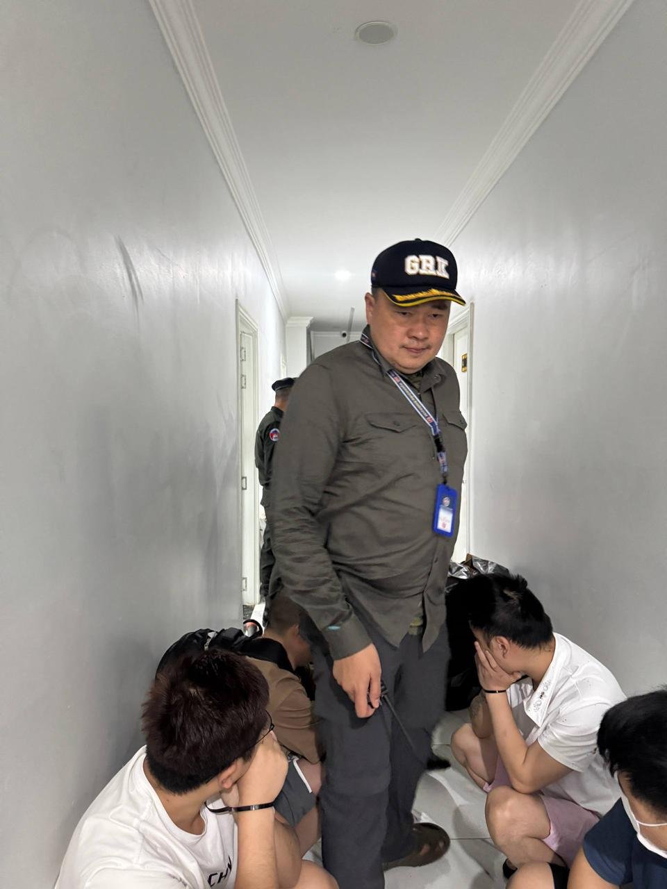 波贝市三处大楼遭突击清查 400余人被抓6人移送调查