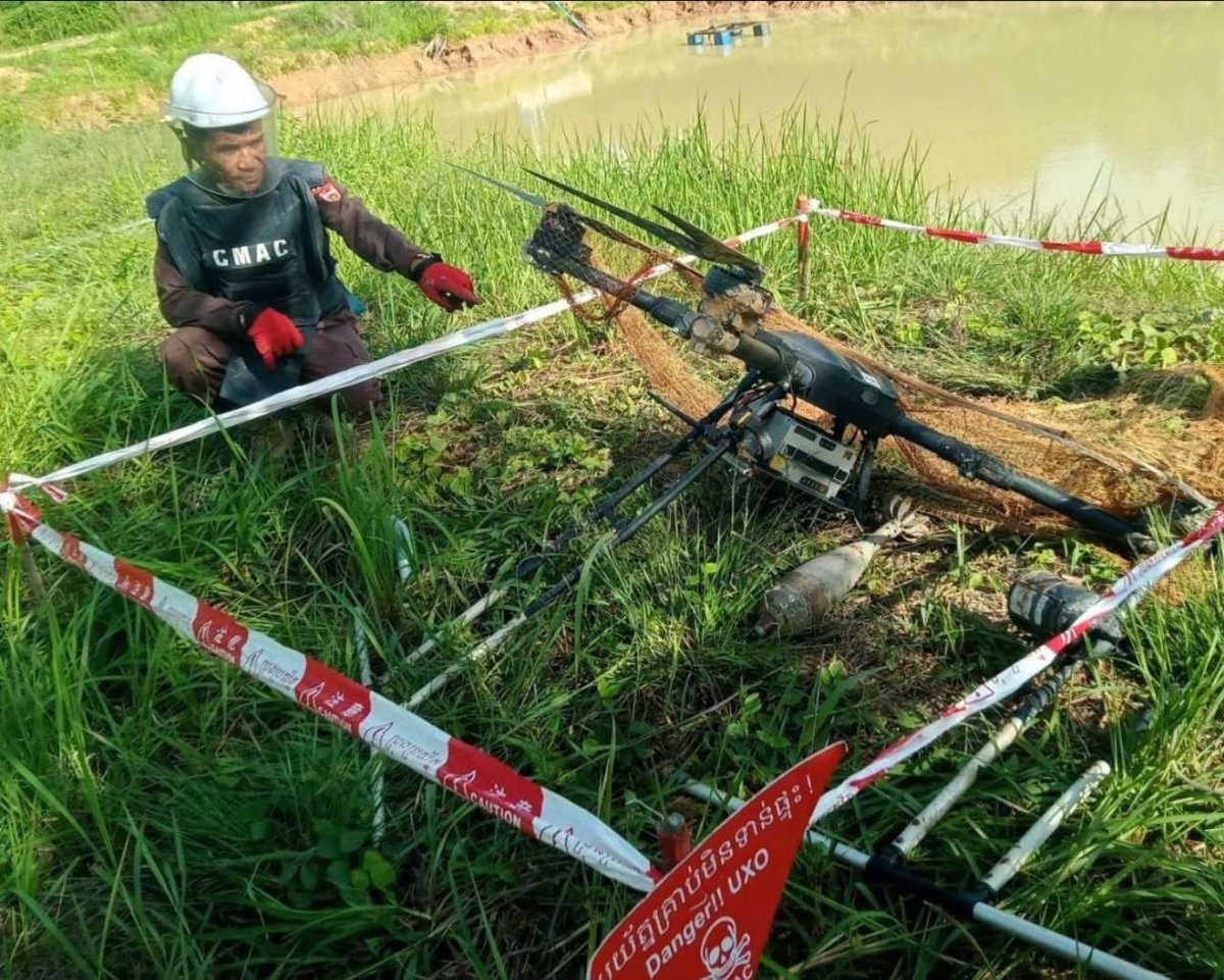 柬埔寨排雷行动中心捕获泰国无人机 疑似战争遗留物