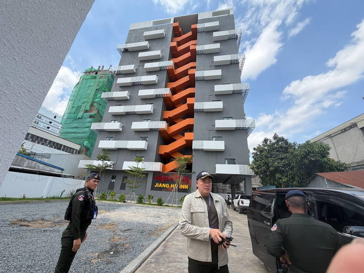 波贝警方突袭6处地点 查封涉诈别墅盘查94名外籍人员