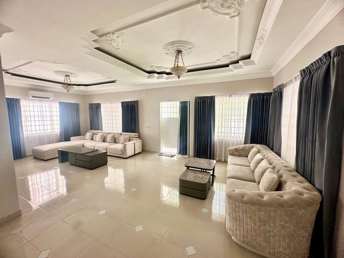 位于BKK1核心区域的独栋别墅现对外招租,月租金$5500(可议)