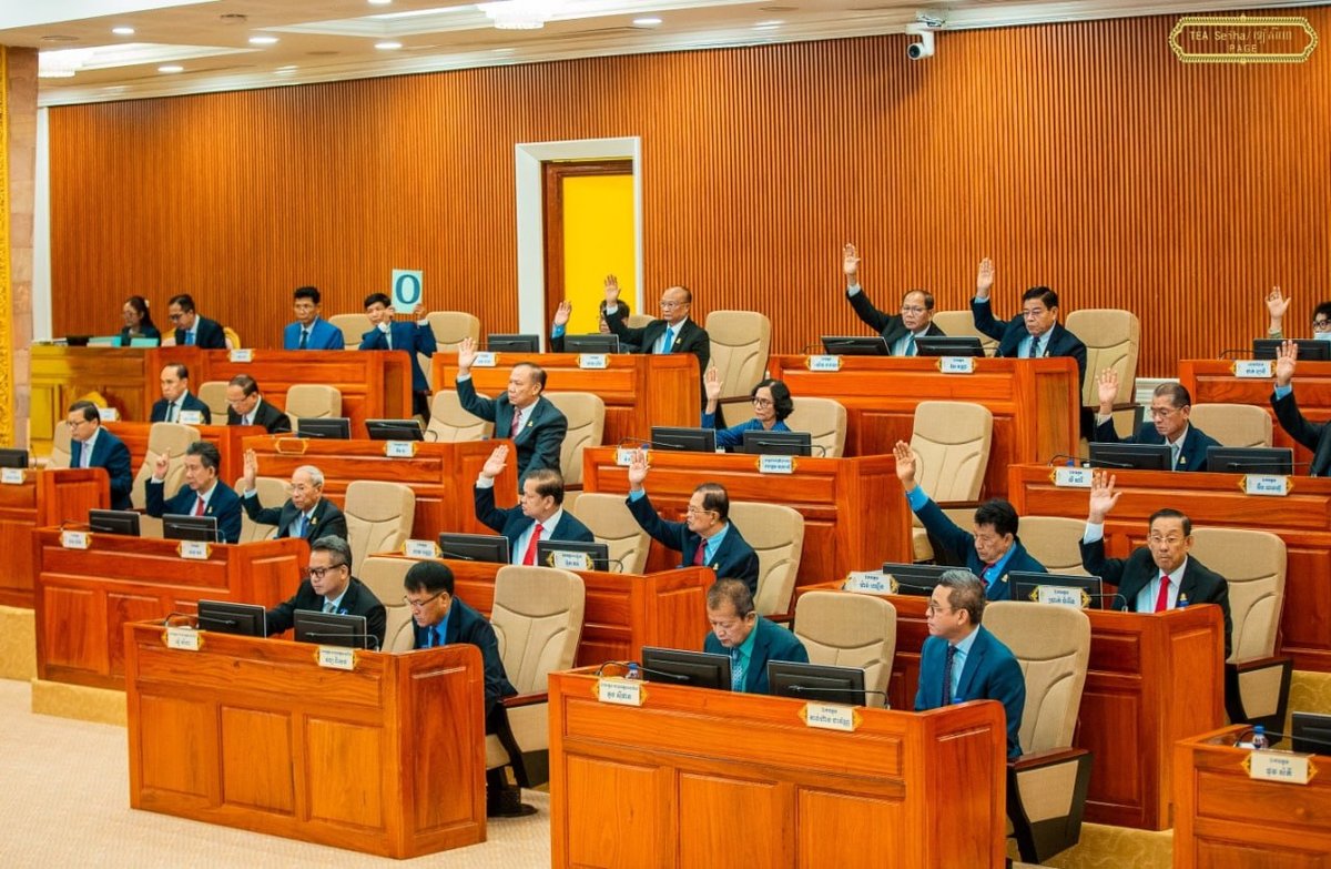 柬埔寨参议院通过兵役法 旨在提升国民国防素质